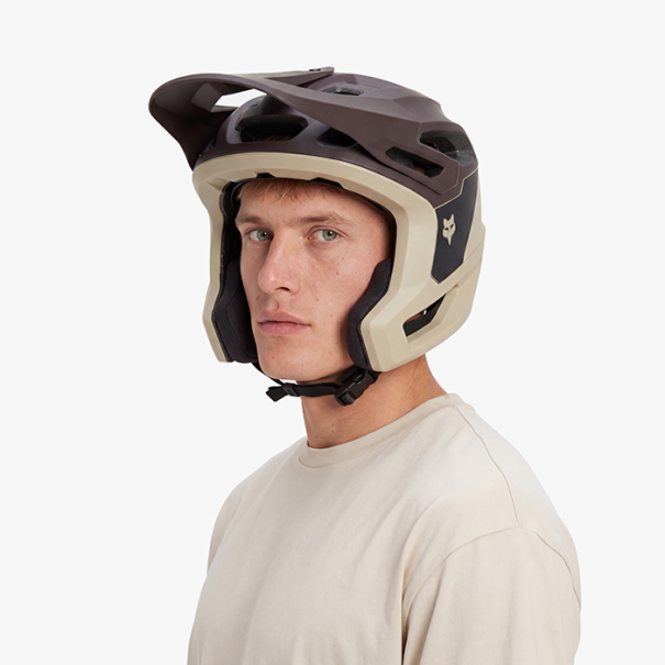 Fox Dropframe Pro Helmet