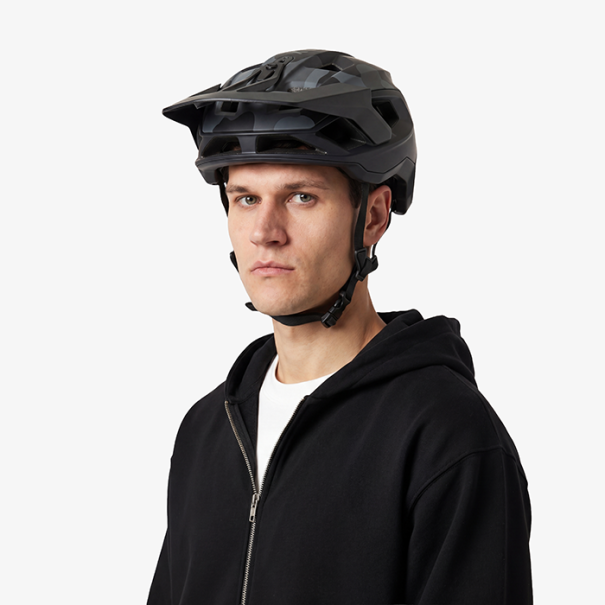 Casco Speedframe Camo