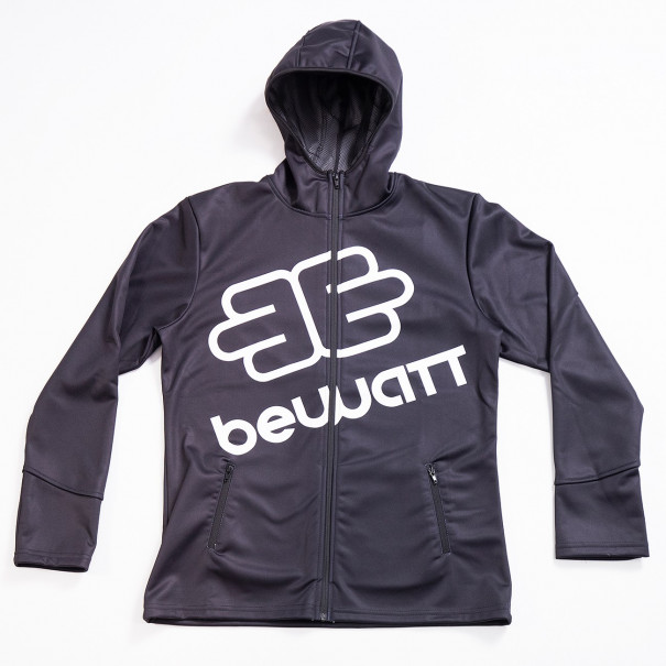 Chaqueta con capucha negra y manga negra